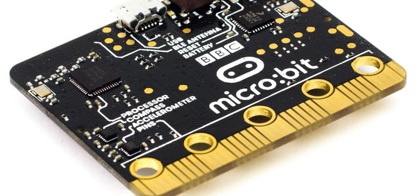 A microbic - a pocket-sized, codeable computer